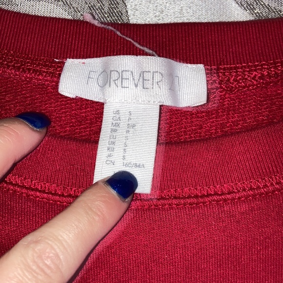 Juniors red forever 21 crewneck - Picture 2 of 2